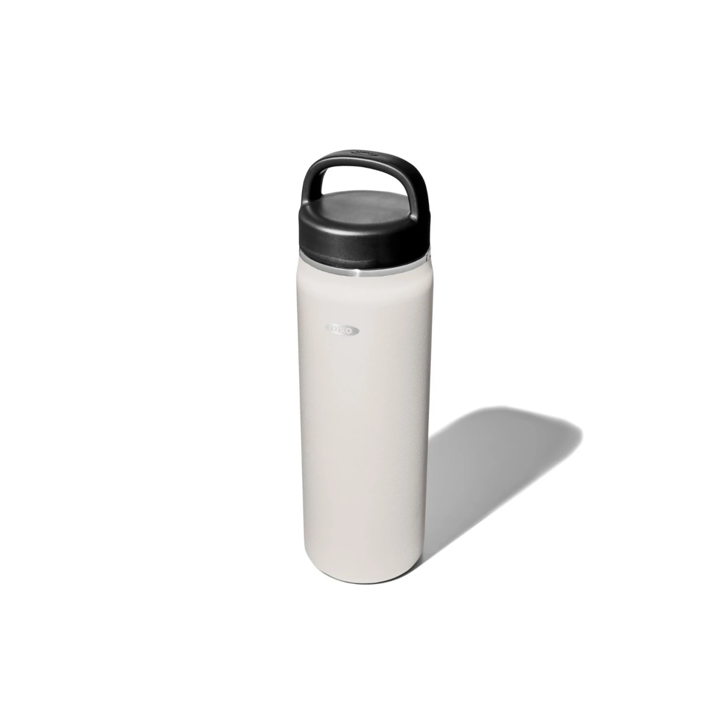 OXO Strive 40 Oz. Handled Water Bottle OXO Strive 40 Oz. Handled Water Bottle -OXO Kitchen Essentials 11333500 40ozwaterbottlehandledlidquartz pdp 04