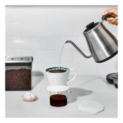 Adjustable Temperature Pour-Over Kettle -OXO Kitchen Essentials brew adjustabletemperaturekettle 8717100v2 06