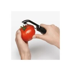Serrated Peeler -OXO Kitchen Essentials gg 1061242 4