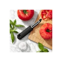 Serrated Peeler -OXO Kitchen Essentials gg 1061242 9