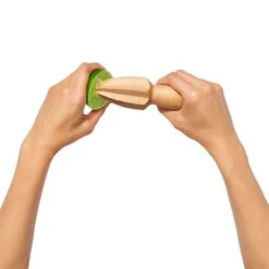 Wooden Reamer 4 Wooden Reamer -OXO Kitchen Essentials gg 1064758 4a 1
