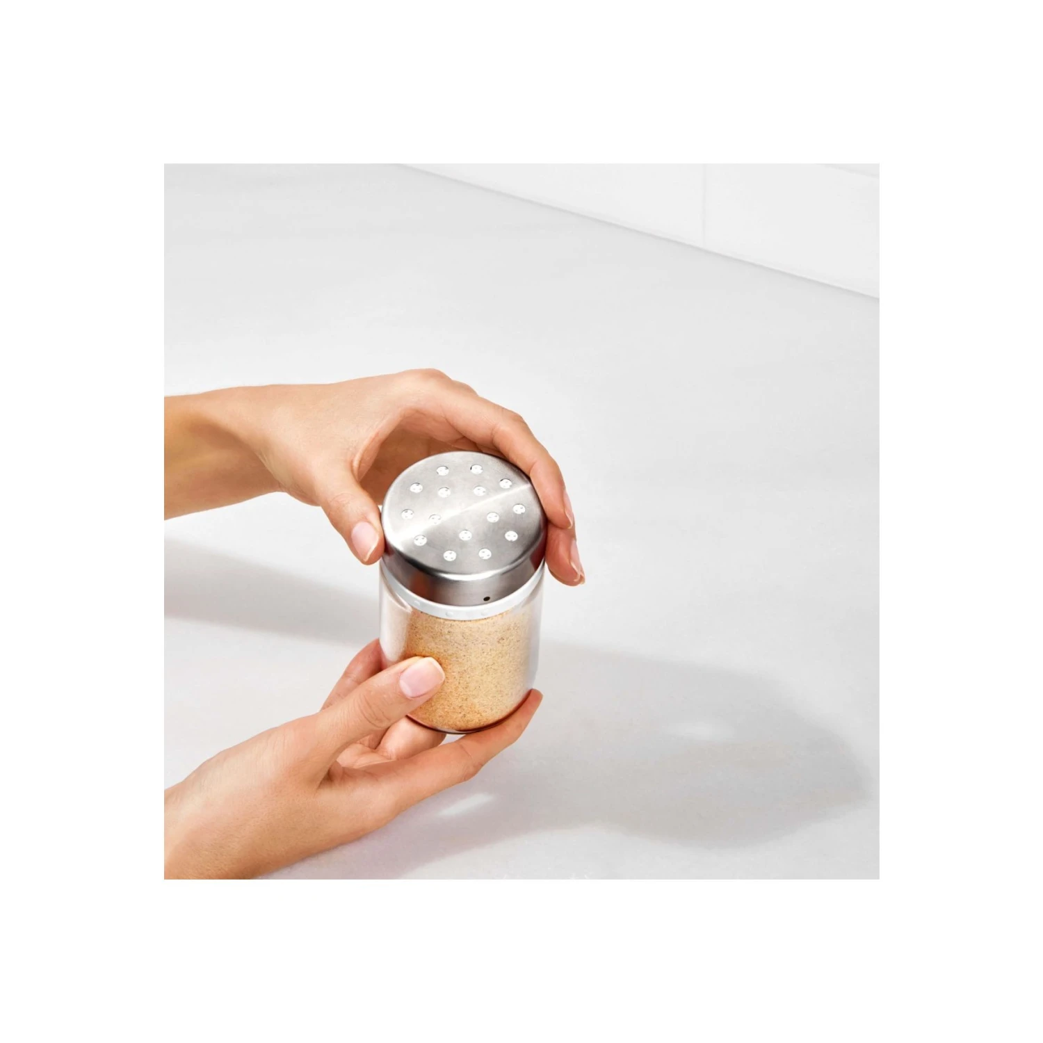 Adjustable Shaker Adjustable Shaker -OXO Kitchen Essentials gg 11247200 4e 1