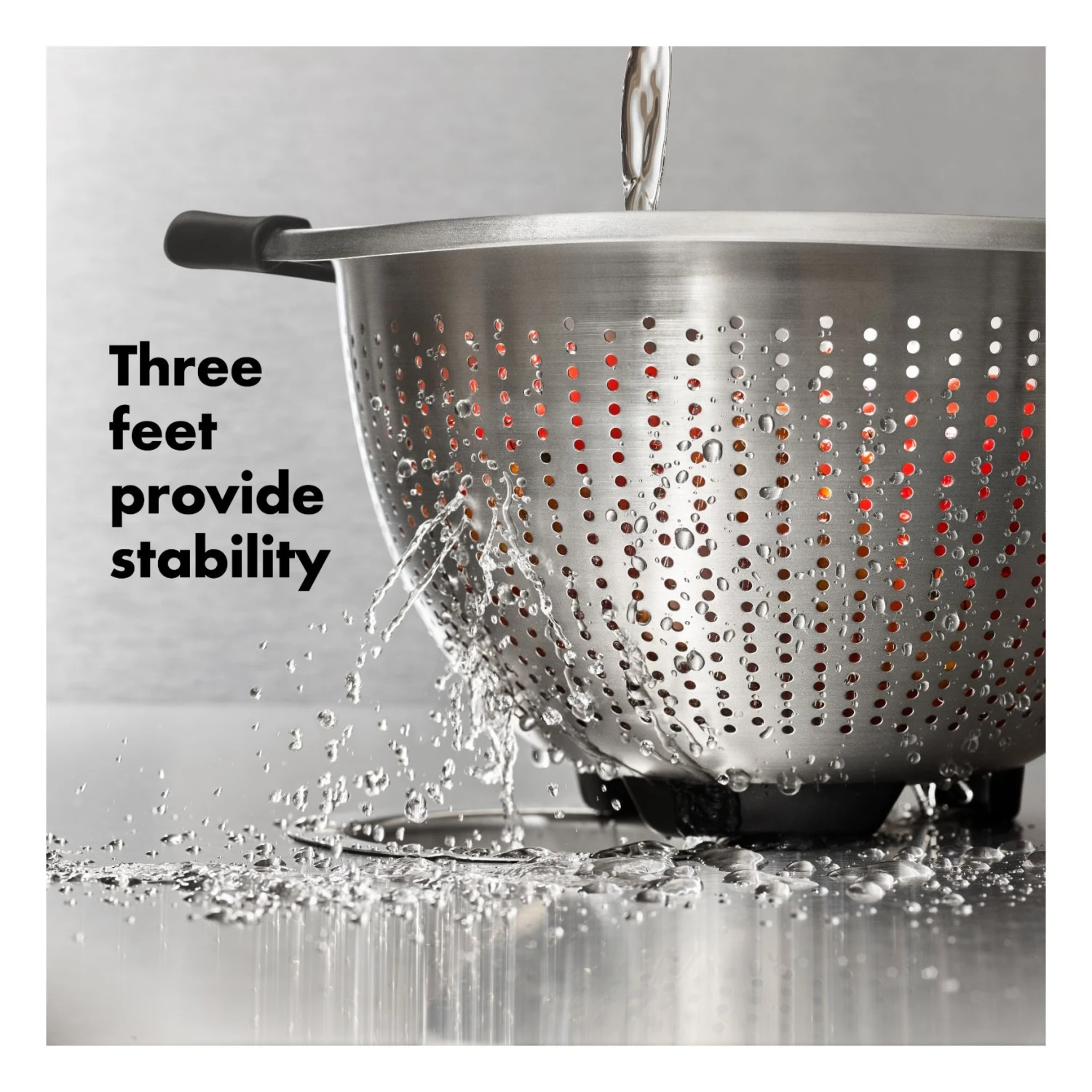 Stainless Steel 3 Qt./ 2.8L Colander Stainless Steel 3 Qt./ 2.8L Colander -OXO Kitchen Essentials gg 11330800 stainlesssteelcolander3qt apdp 03