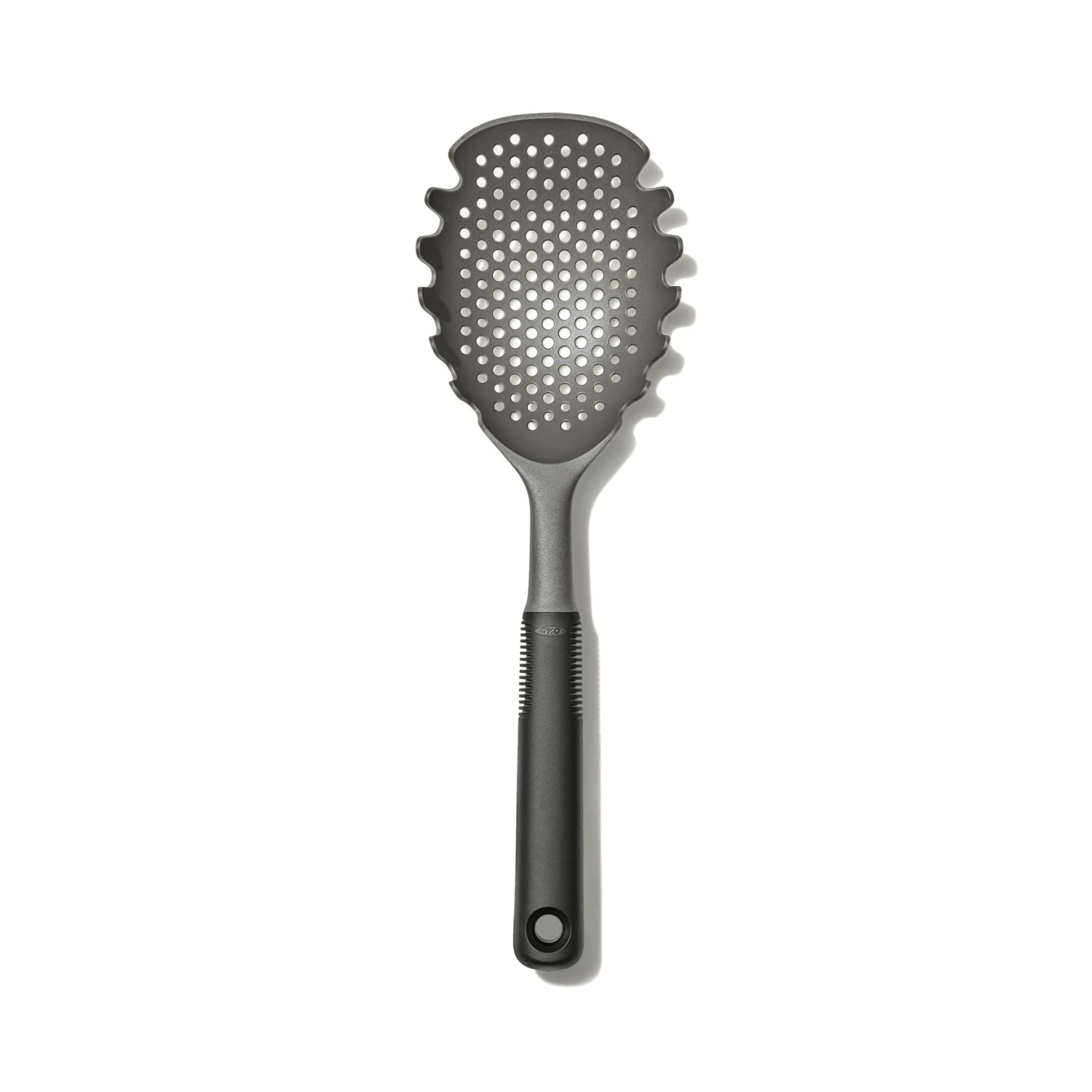 OXO GG Pasta Scoop Strainer OXO GG Pasta Scoop Strainer -OXO Kitchen Essentials gg 11338300 062221 04 rgb