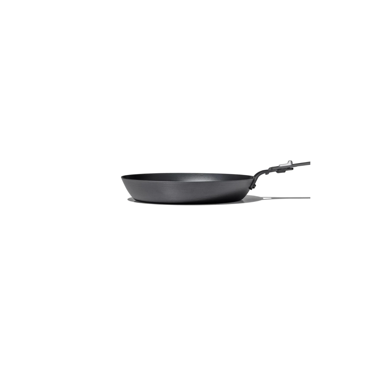 OXO Outdoor 10" Carbon Steel Pan OXO Outdoor 10" Carbon Steel Pan -OXO Kitchen Essentials od 2059640001 10incarbonsteelpan 70 rgb